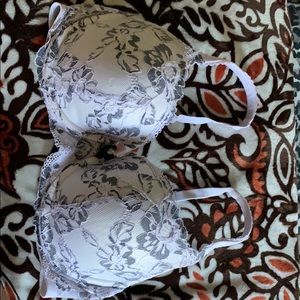 V.S Bra Body By Victoria